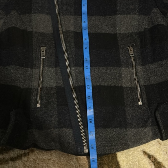 American Eagle Outfitters Black and Gray Plaid wool Jacket - Picture 16 of 17